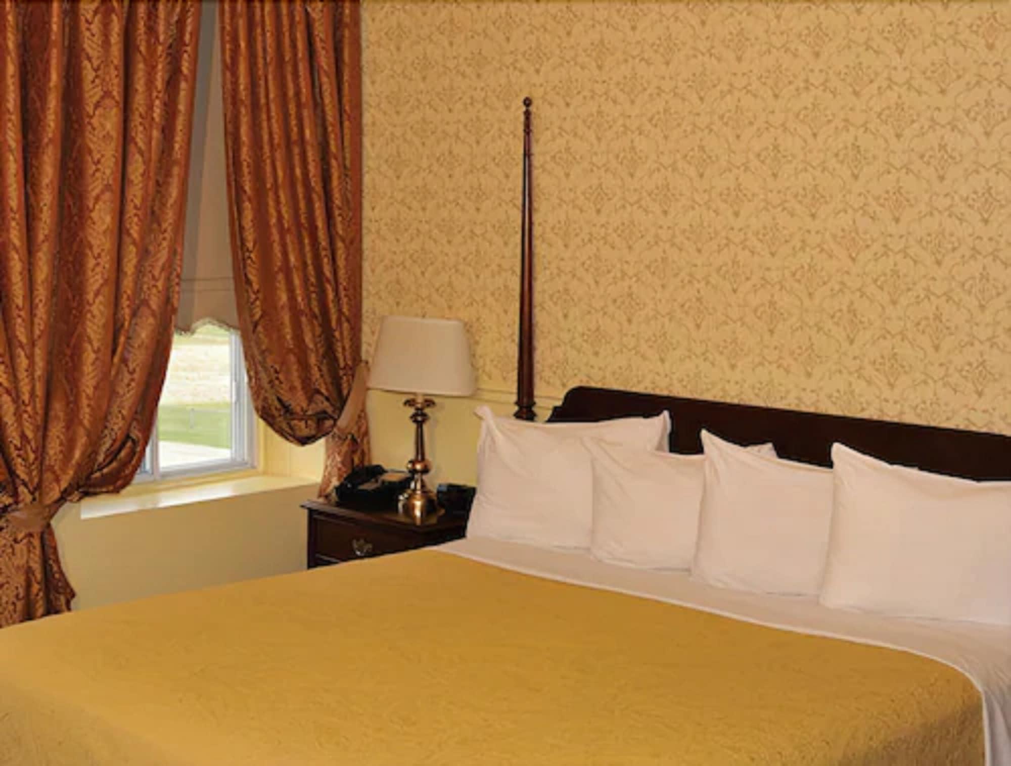 Auberge Монтебелло Екстер'єр фото