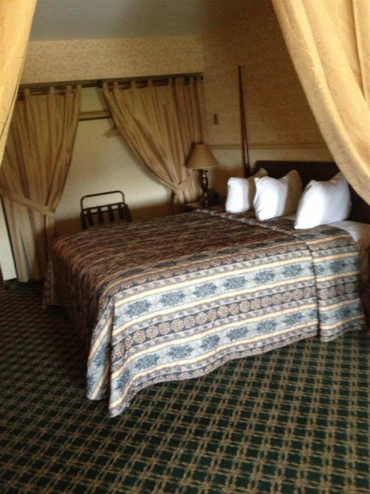 Auberge Монтебелло Екстер'єр фото