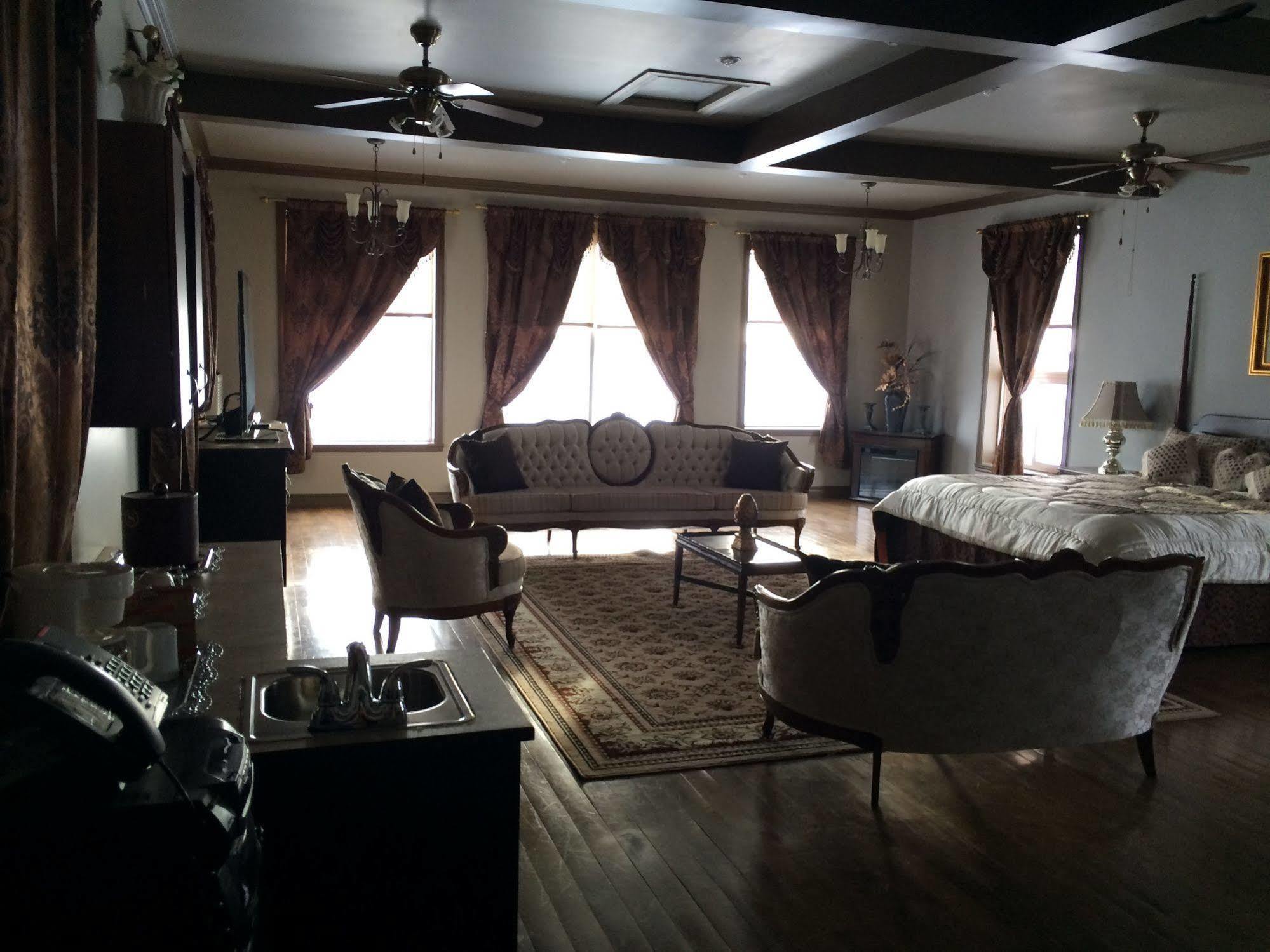 Auberge Монтебелло Екстер'єр фото
