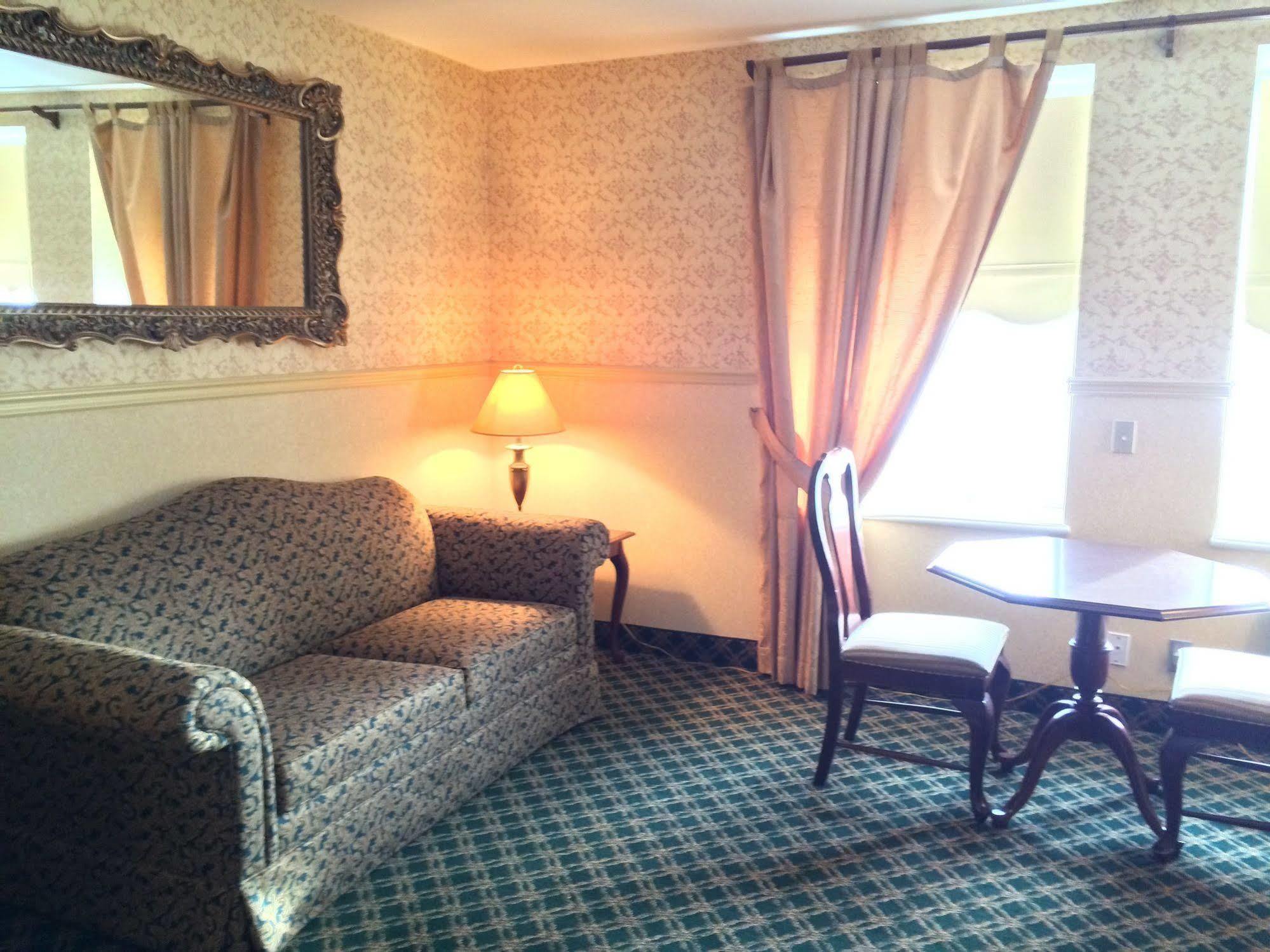 Auberge Монтебелло Екстер'єр фото