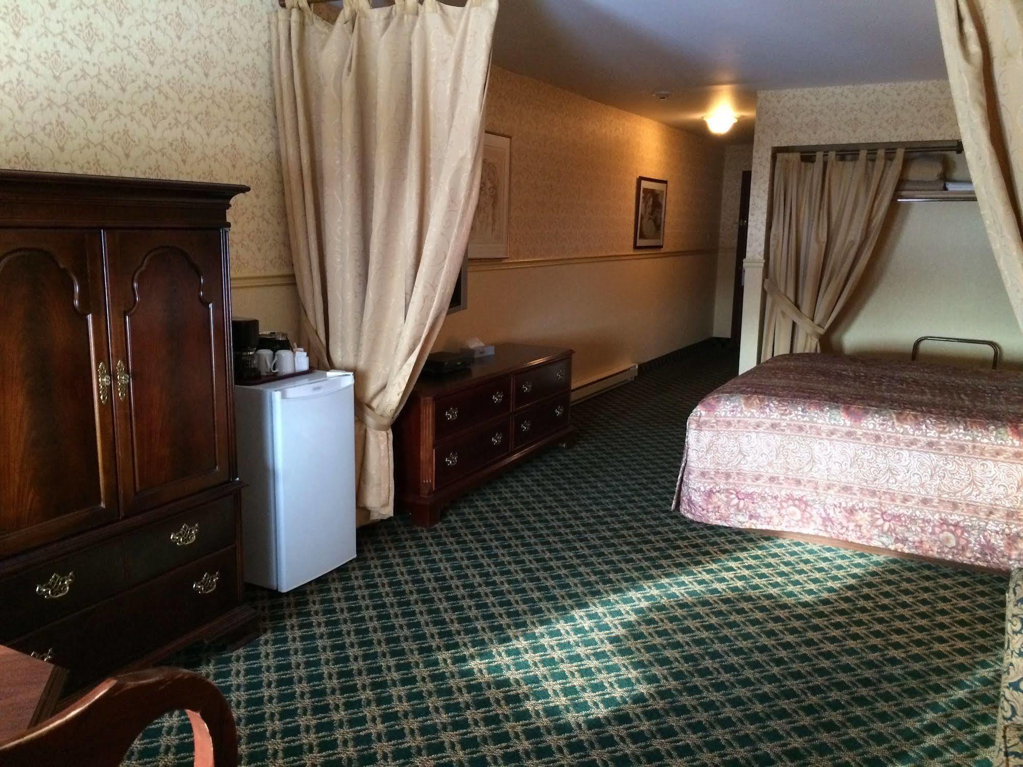 Auberge Монтебелло Екстер'єр фото